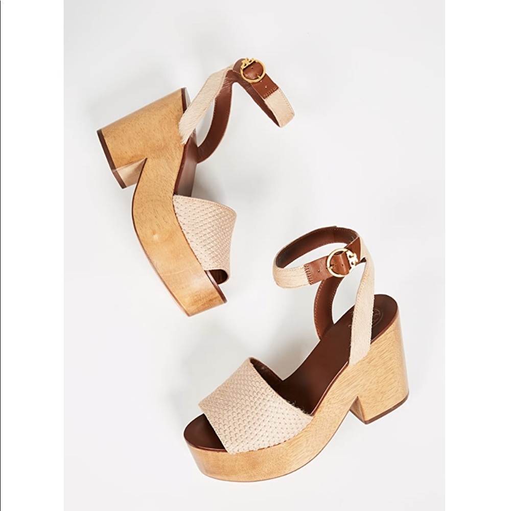 Tory Burch Camilla Platform Sandals in Savannah